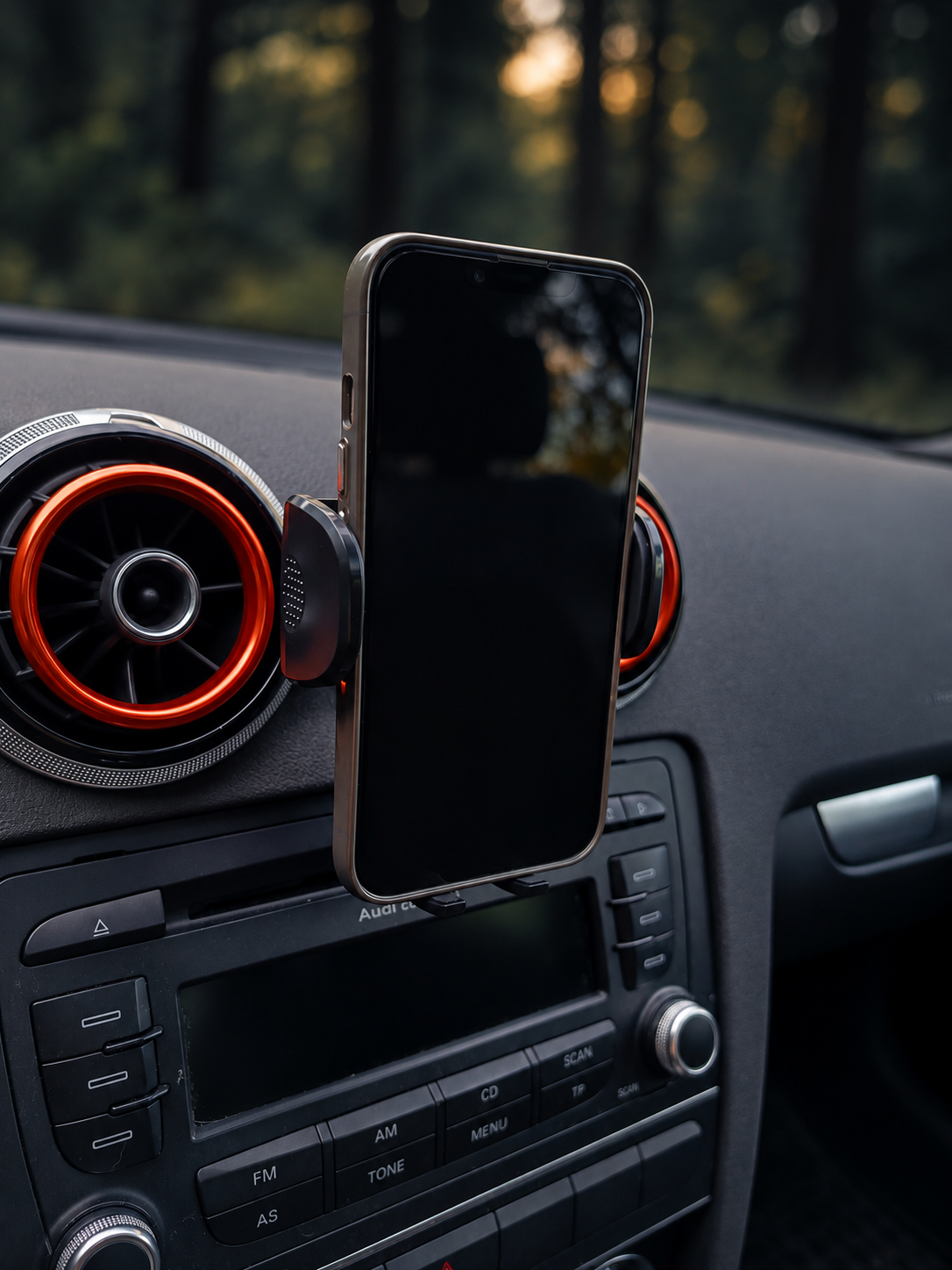 Uchwyt na telefon – Audi A3 8P